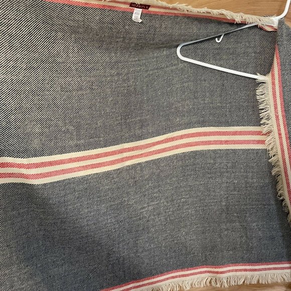 merona 32x78 red white blue striped fringed scarf - Picture 3 of 4